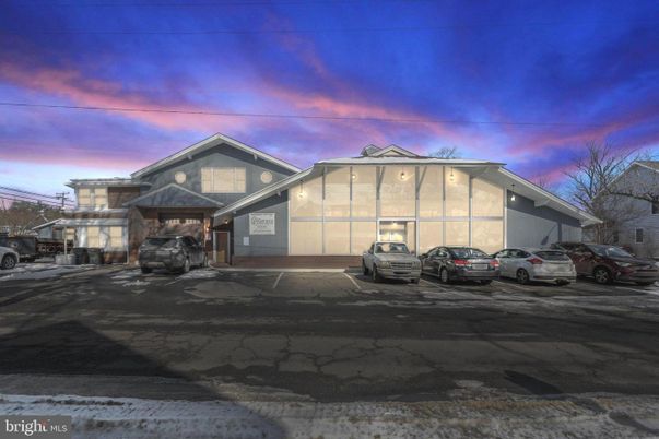 Exterior, Facade, American Craftsman