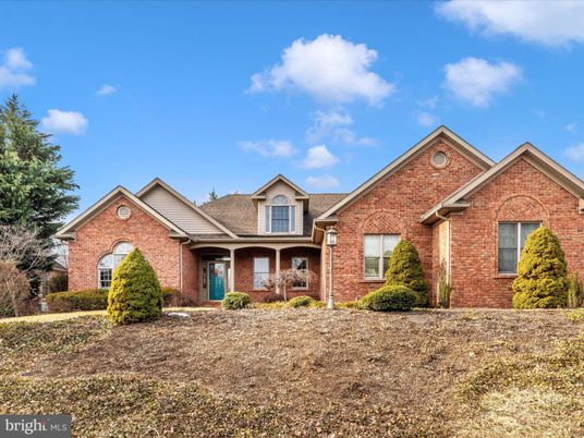 Exterior, Facade, Brick Facade, Brick Traditional