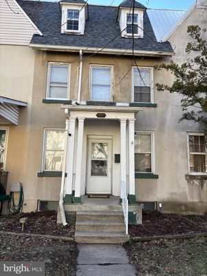Exterior, Facade, French Provincial