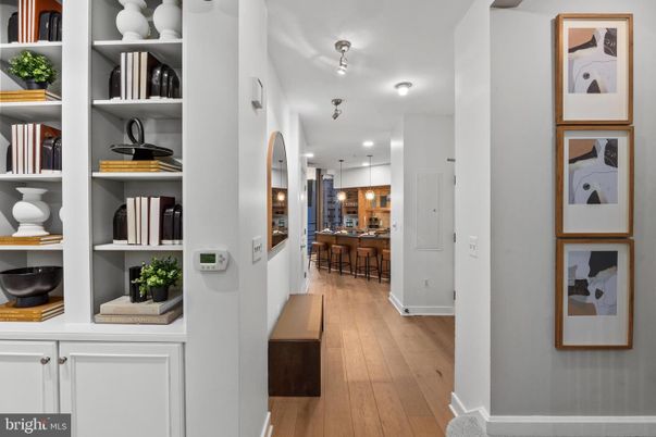 Interior, Kitchen, Pendant Lights, Wood Texture Flooring