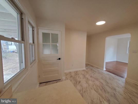 Empty room, Interior, Marble, Recessed Lighting, Wood Texture Flooring
