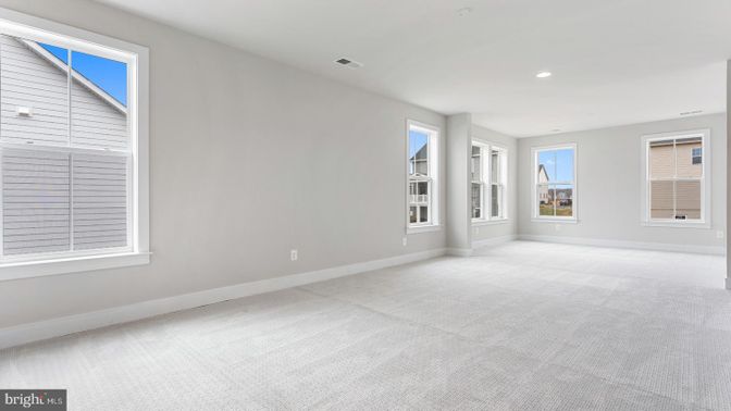 Empty room, Interior, Recessed Lighting
