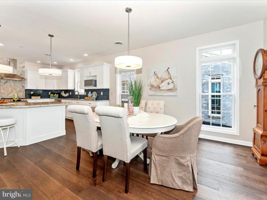 Dining room, Interior, Kitchen, Pendant Lights, Recessed Lighting, Wood Texture Flooring