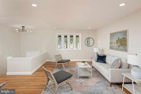 Interior, Living room, Pendant Lights, Recessed Lighting, Wood Texture Flooring