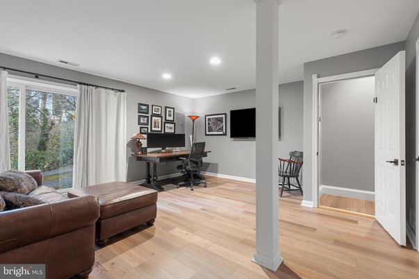 Home Office, Interior, Recessed Lighting, Wood Texture Flooring
