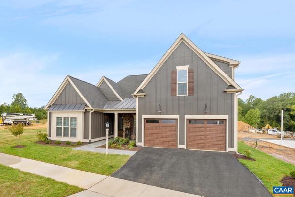 Attached, Exterior, Facade, Farmhouse