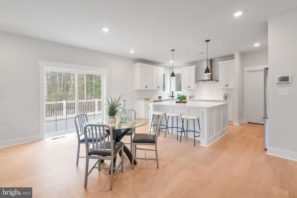 Dining room, Interior, Kitchen, Pendant Lights, Recessed Lighting, Wood Texture Flooring