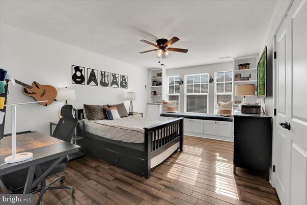 Bedroom, Home Office, Interior, Wood Texture Flooring