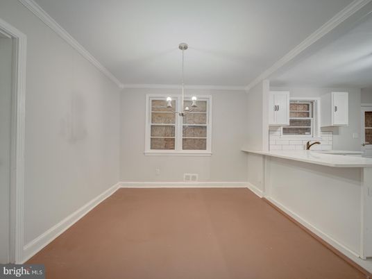 Empty room, Interior, Pendant Lights