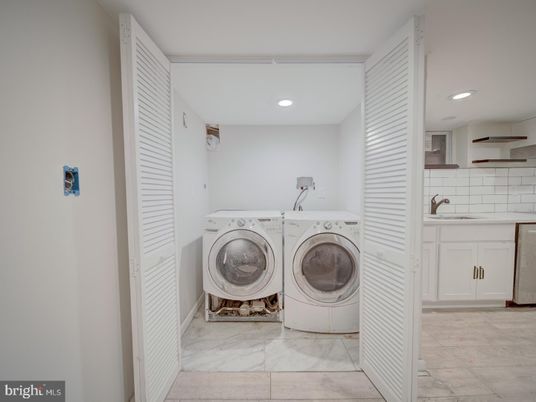 Interior, Recessed Lighting, Utility Closets, Washer