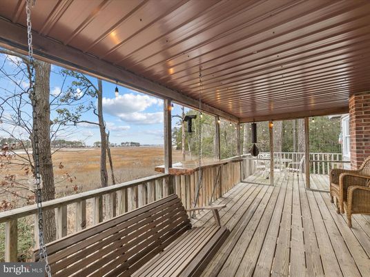 Exterior, Wood Texture Flooring