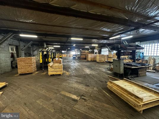 Fitness Equipment, Interior, Stone Walls, Wood Texture Flooring