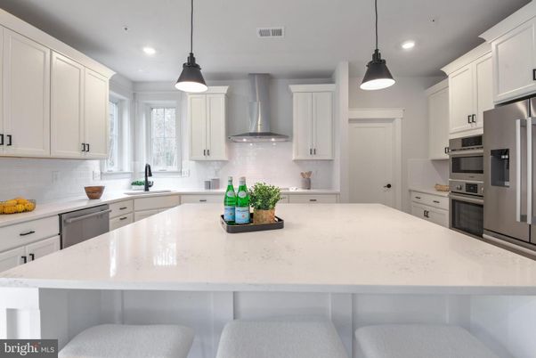 Interior, Kitchen, Pendant Lights, Recessed Lighting, Stainless Steel Appliances