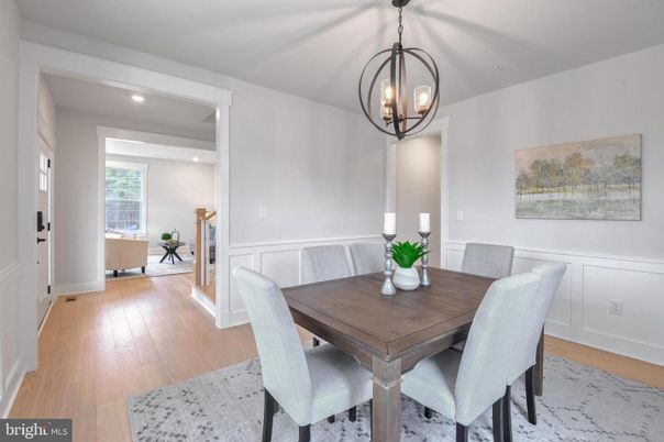 Chandelier, Dining room, Interior, Pendant Lights, Recessed Lighting, Wood Texture Flooring