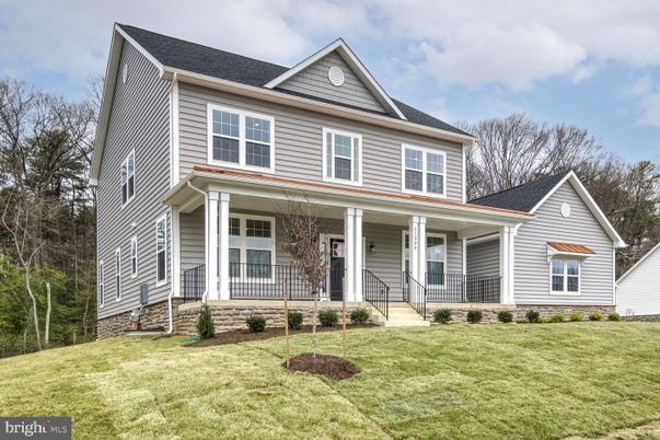 Exterior, Facade, Farmhouse