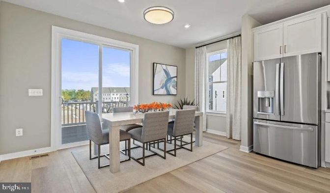 Dining room, Interior, Kitchen, Recessed Lighting, Stainless Steel Appliances, Wood Texture Flooring
