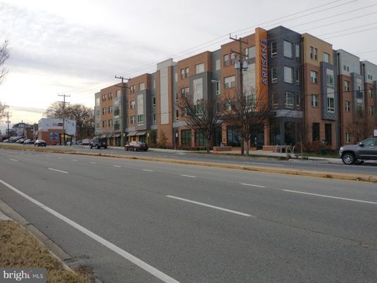Exterior, Facade, Condo Building