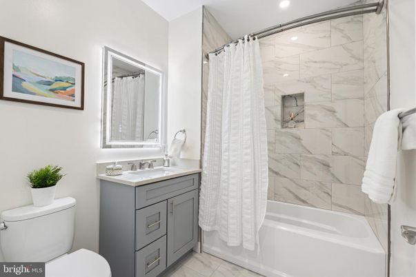 Bathroom, Interior, Marble, Marble Walls, Recessed Lighting
