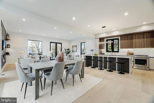 Dining room, Interior, Kitchen, Living room, Pendant Lights, Recessed Lighting, Stainless Steel Appliances, Wood Texture Flooring