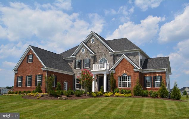 Exterior, Facade, Brick Facade, Brick Traditional