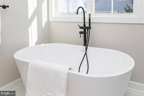 Bathroom, Free Standing Baths, Interior, Marble