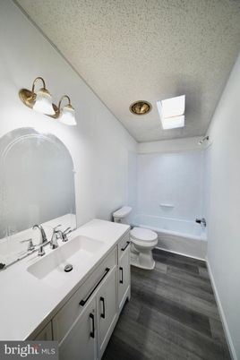 Bathroom, Dual Sink Vanities, Interior, Wood Texture Flooring