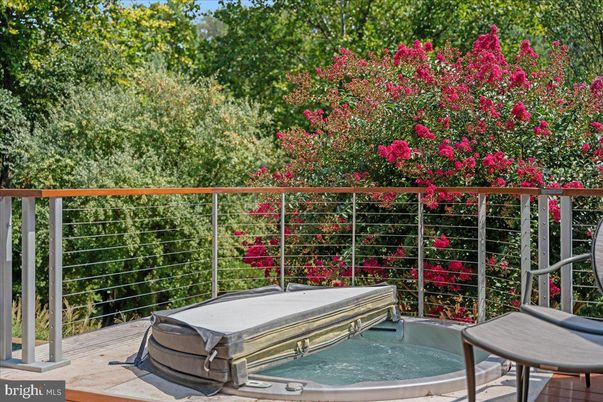 Exterior, Hot Tub