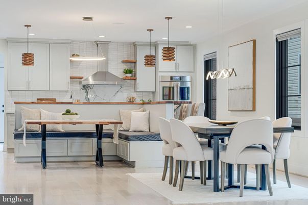 Dining room, Interior, Kitchen, Pendant Lights, Recessed Lighting, Stainless Steel Appliances