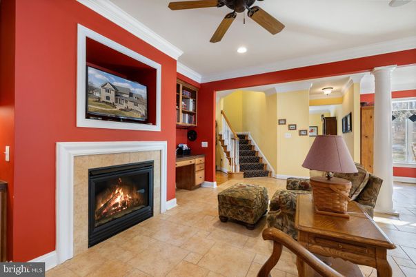 Fireplace, Interior, Recessed Lighting