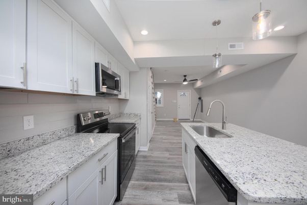 Interior, Kitchen, Pendant Lights, Recessed Lighting, Wood Texture Flooring