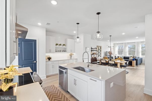 Dining room, Interior, Kitchen, Living room, Pendant Lights, Recessed Lighting, Stainless Steel Appliances, Wood Texture Flooring