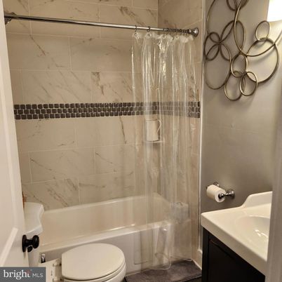 Bathroom, Interior, Marble Walls