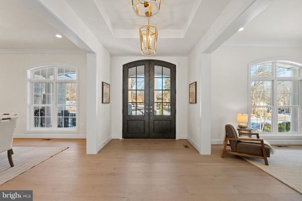 Interior, Pendant Lights, Recessed Lighting, Wood Texture Flooring