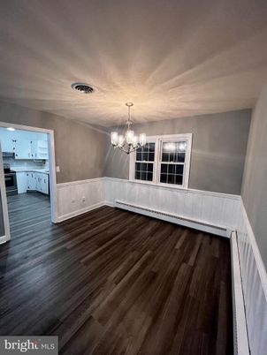 Chandelier, Empty room, Interior, Wood Texture Flooring