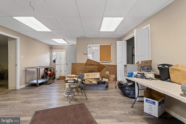 Fitness Equipment, Home Office, Interior, Recessed Lighting, Wood Texture Flooring