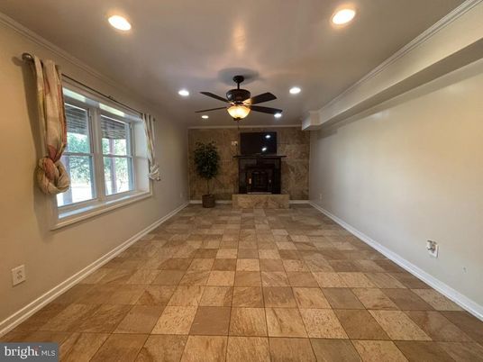 Empty room, Fireplace, Interior, Recessed Lighting