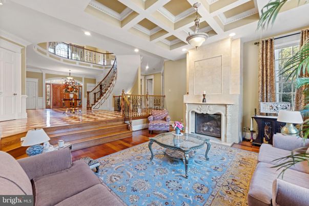 Chandelier, Dining room, Fireplace, Interior, Living room, Recessed Lighting, Wood Texture Flooring