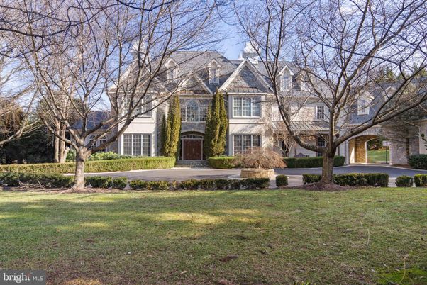 Backyard, Exterior, Facade, French Provincial