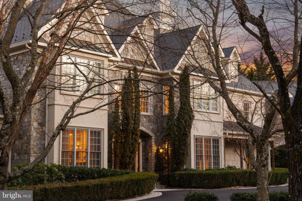 Exterior, Facade, French Provincial