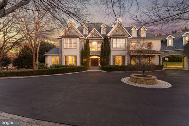 Attached, Exterior, Facade, French Provincial