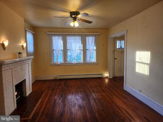 Empty room, Fireplace, Interior, Wood Texture Flooring