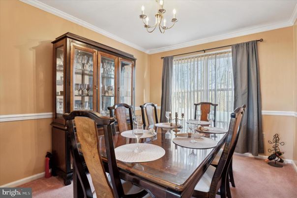 Chandelier, Dining room, Interior