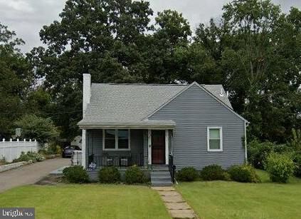 Backyard, Exterior, Facade, Cape Cod