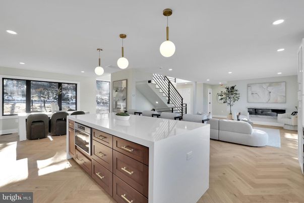 Interior, Kitchen, Living room, Pendant Lights, Recessed Lighting, Wood Texture Flooring