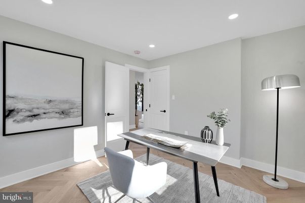 Home Office, Interior, Recessed Lighting, Wood Texture Flooring