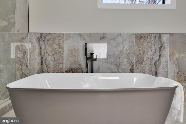 Bathroom, Free Standing Baths, Interior, Marble Walls