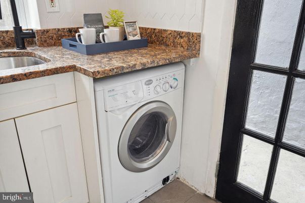 Interior, Washer