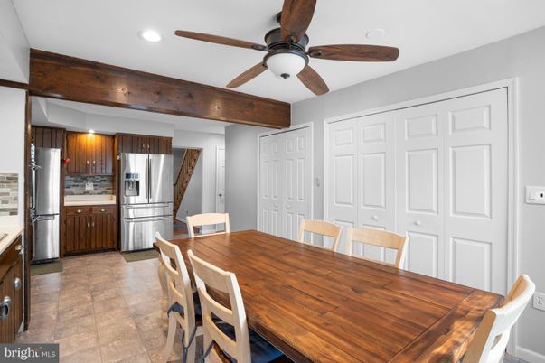 Dining room, Interior, Kitchen, Recessed Lighting, Stainless Steel Appliances