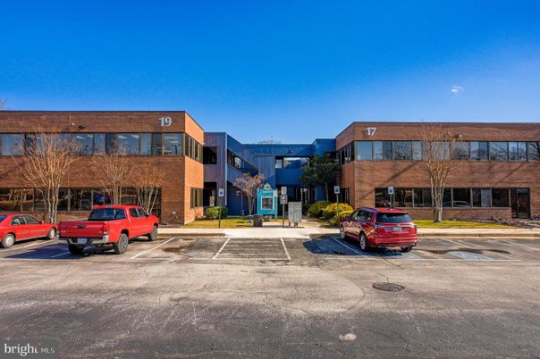 Exterior, Facade, Brick Facade, Modern