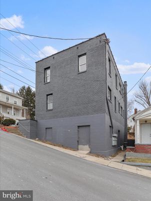 Detached Garage, Exterior, Facade, Cape Cod